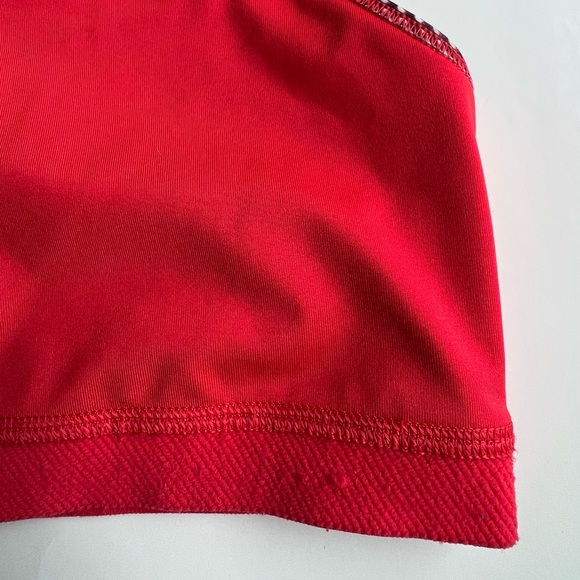 Women’s red sports bra- Nike - Picture 6 of 7